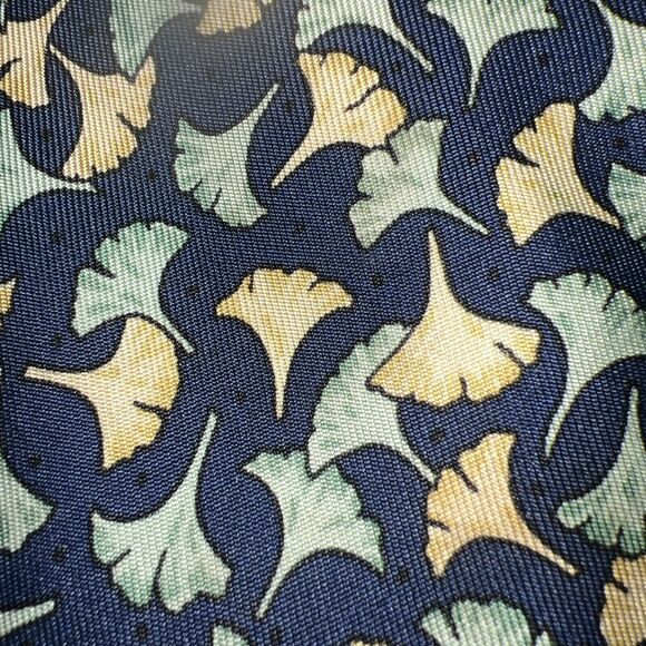 Beautiful HERMES Blue/Green Men's Silk Dress Tie 7592 SA. - Picture 1 of 6